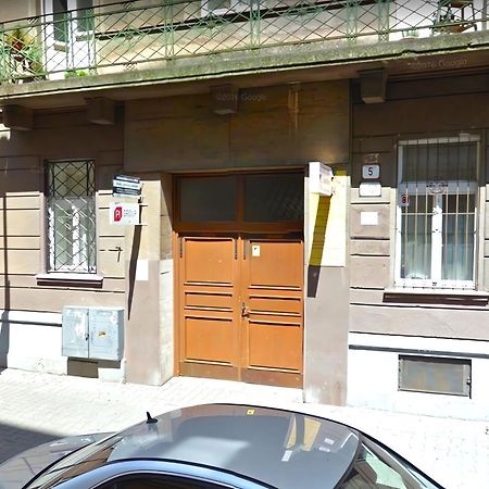 Apartment Mia - Old Town, Ac Братислава Екстер'єр фото